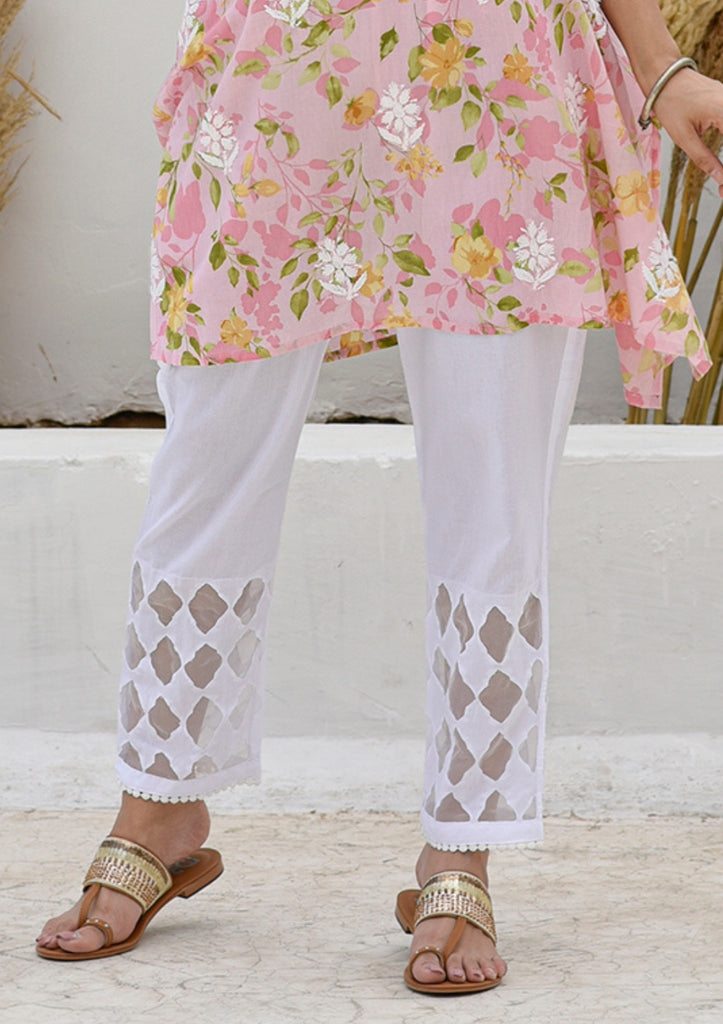 VredeVogel Women Chikan Embroidered Georgette Chiffon Straight Kurta Pant  Set With Chiffon Dupatta at Rs 949 in Surat